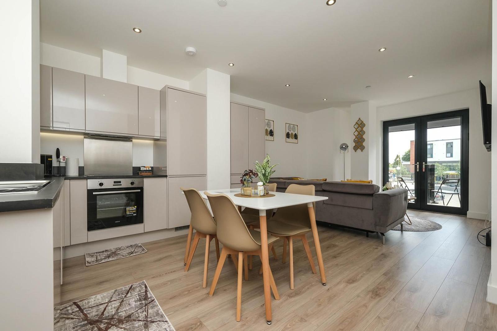 Brand New 2 Bedroom Apartment Centre Of Solihull Exterior foto